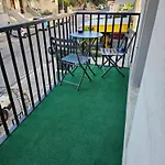 3 Bedroom In Prime Location 5m Away From アパート *