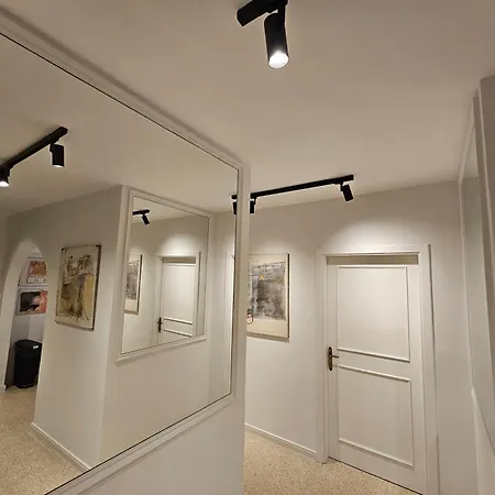 Apartment 3 Bedroom In Prime Location 5m Away From